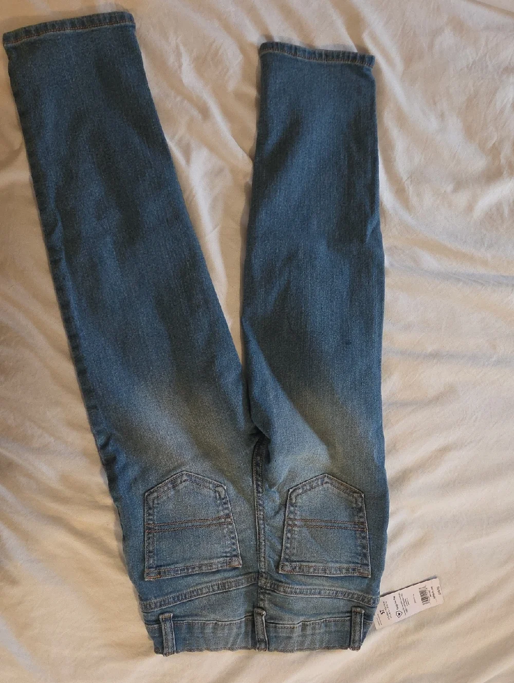 OshKosh B'gosh Boys Straight Jeans in Medium Blue Wash NWT